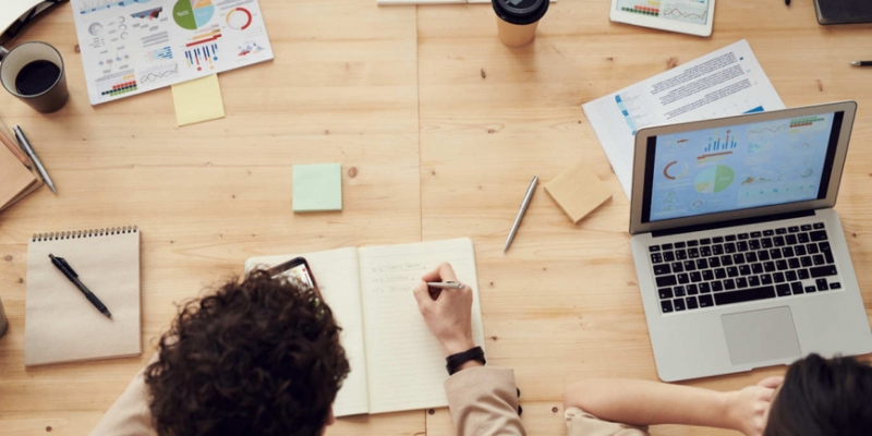 Studia in compagnia su YouTube