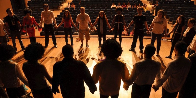 La Caixa rende visibile l'autismo attraverso il teatro sociale