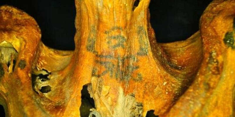 Tatuaggi femminili di 3000 anni